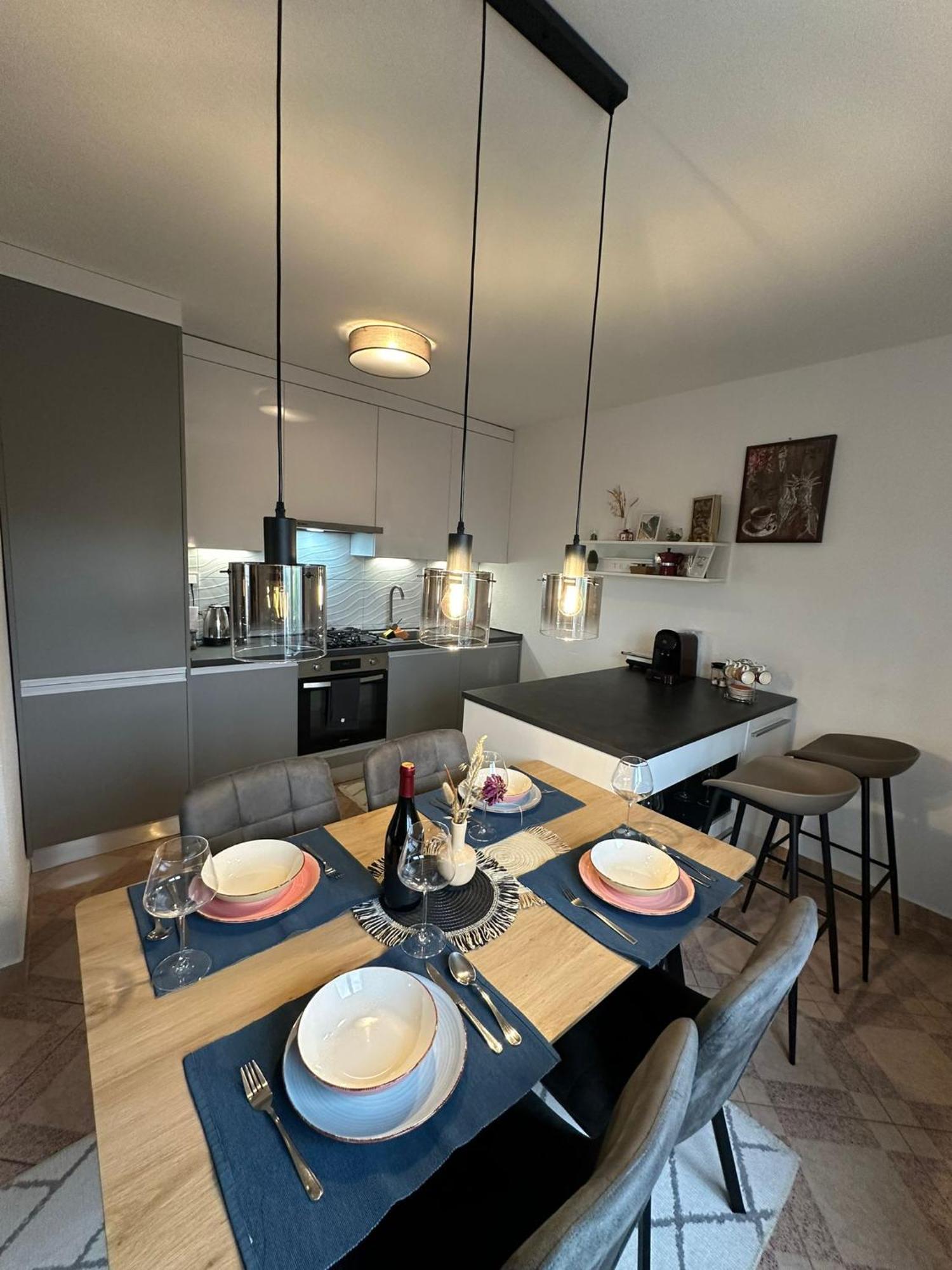 Spacious And Modern App With Big Terrace Malinska Exterior foto